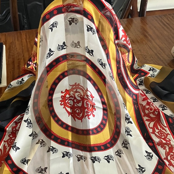 Vintage Equestrian Chariots Women’s Silk Scarf - Picture 1 of 2